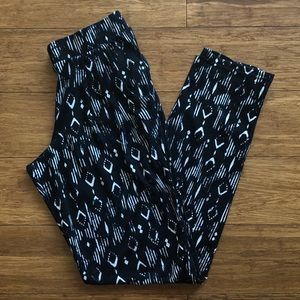 Relaxed Pattern Pants